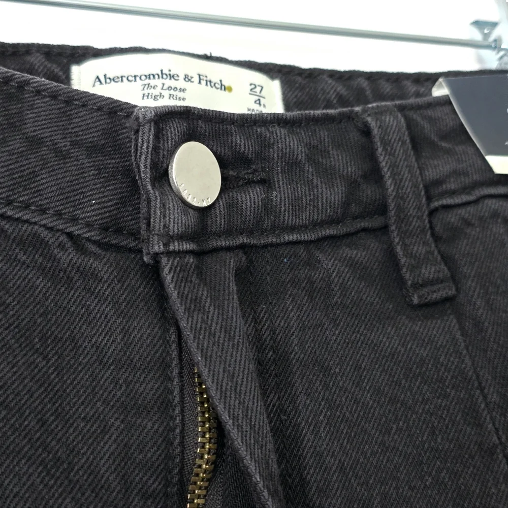 Abercrombie Curve Love Loose Wide Leg Jean 27 Black Pleated NWT